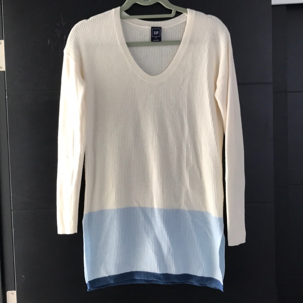 GAP Scoop neck Sweater